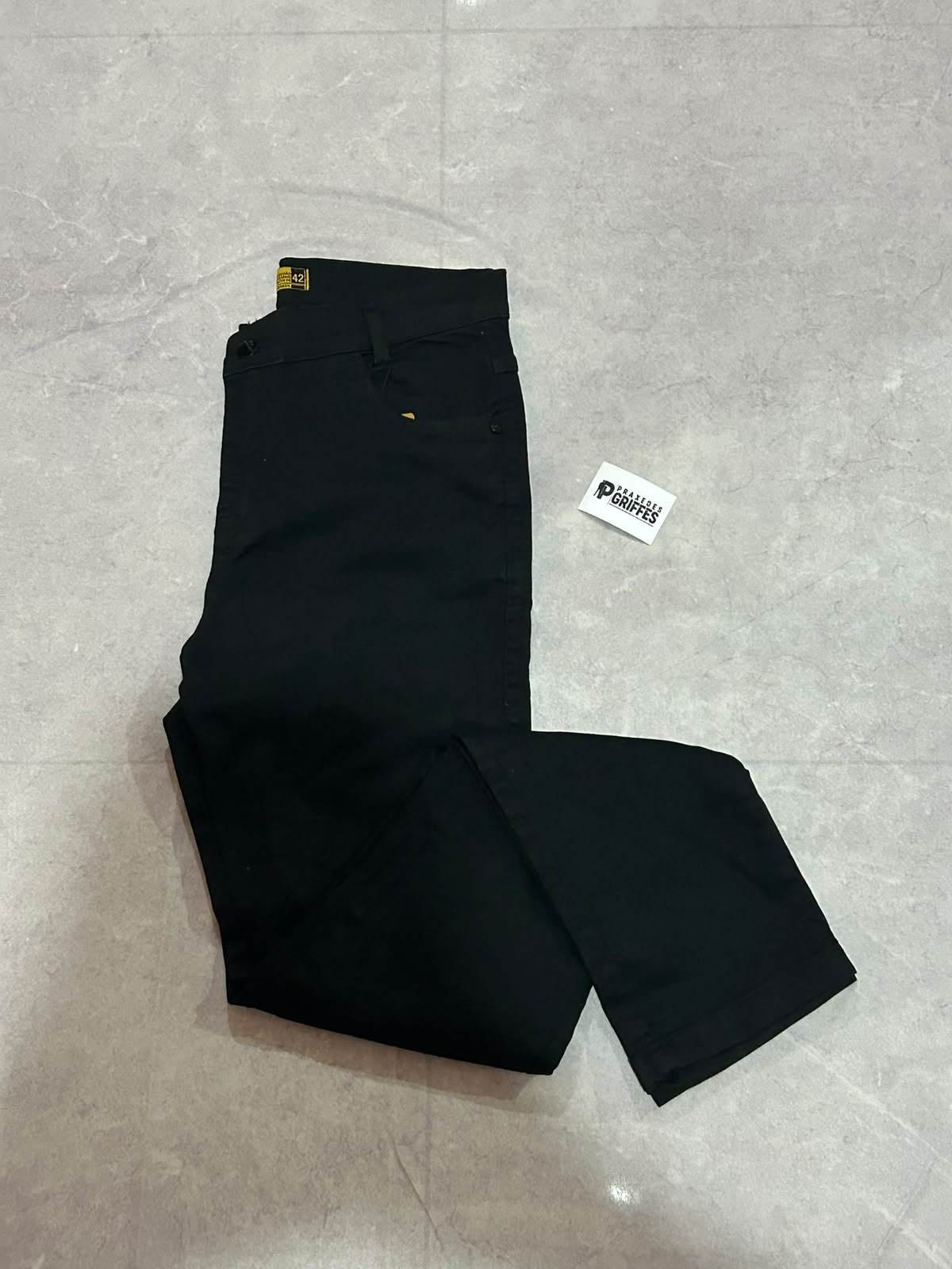 Calça Jeans Preta — Praxedes Griffes